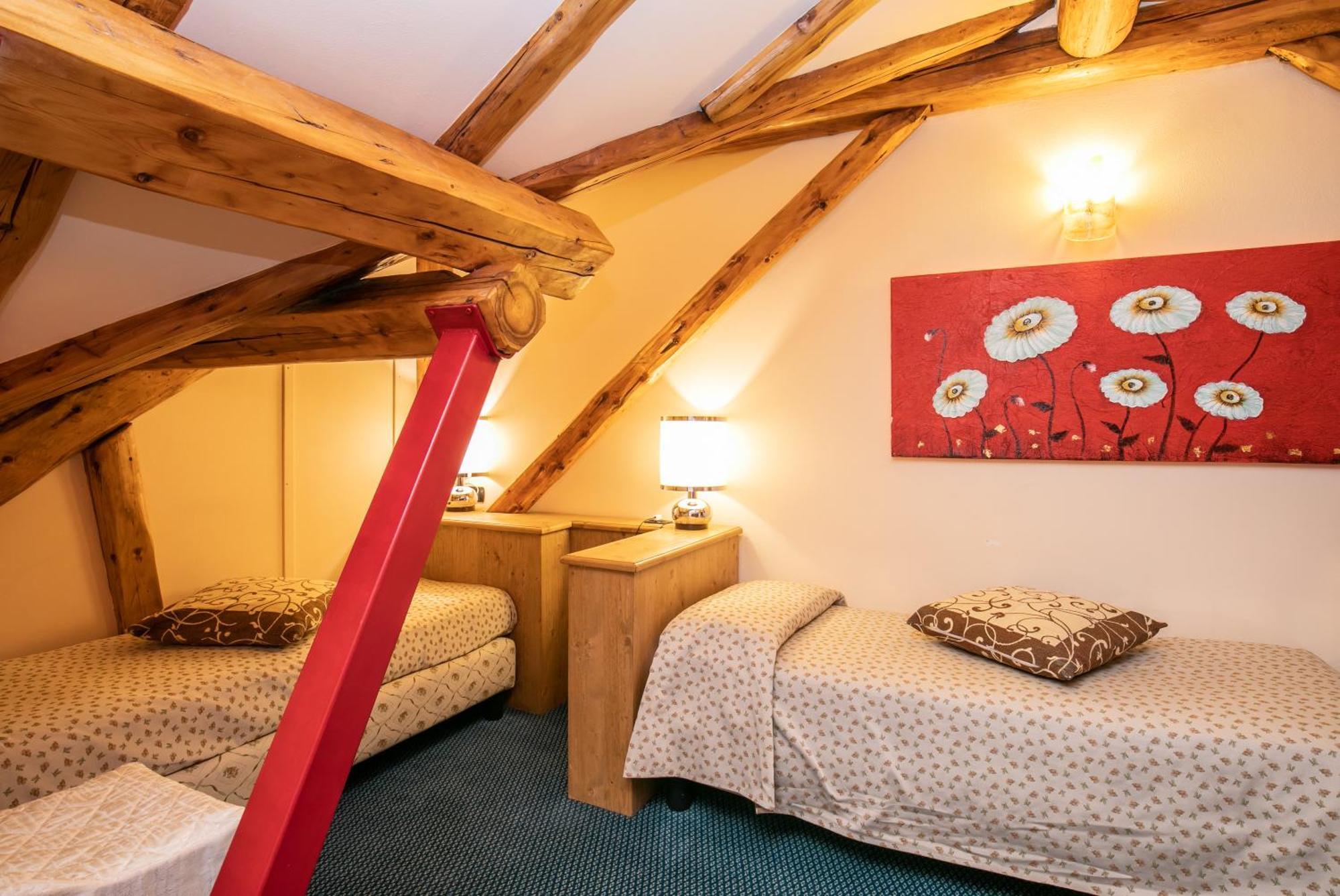 סן מרקו די קסטרוזה G. Hotel Des Alpes מראה חיצוני תמונה